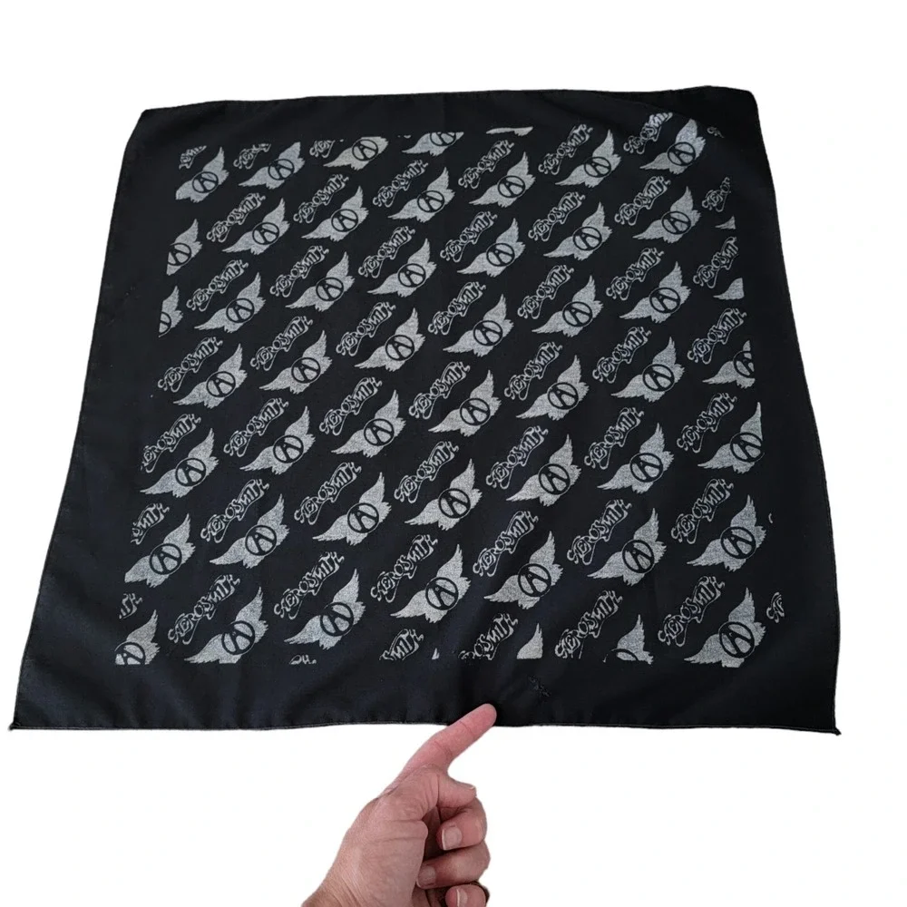 Vintage Aerosmith Tour Bandana Scarf 80s Black White Steven Tyler‎ Wings READ
